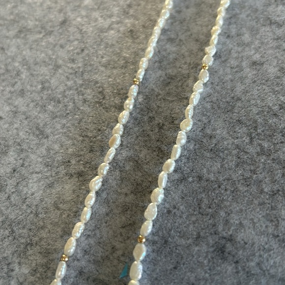 Pearl Necklace - Picture 3 of 4